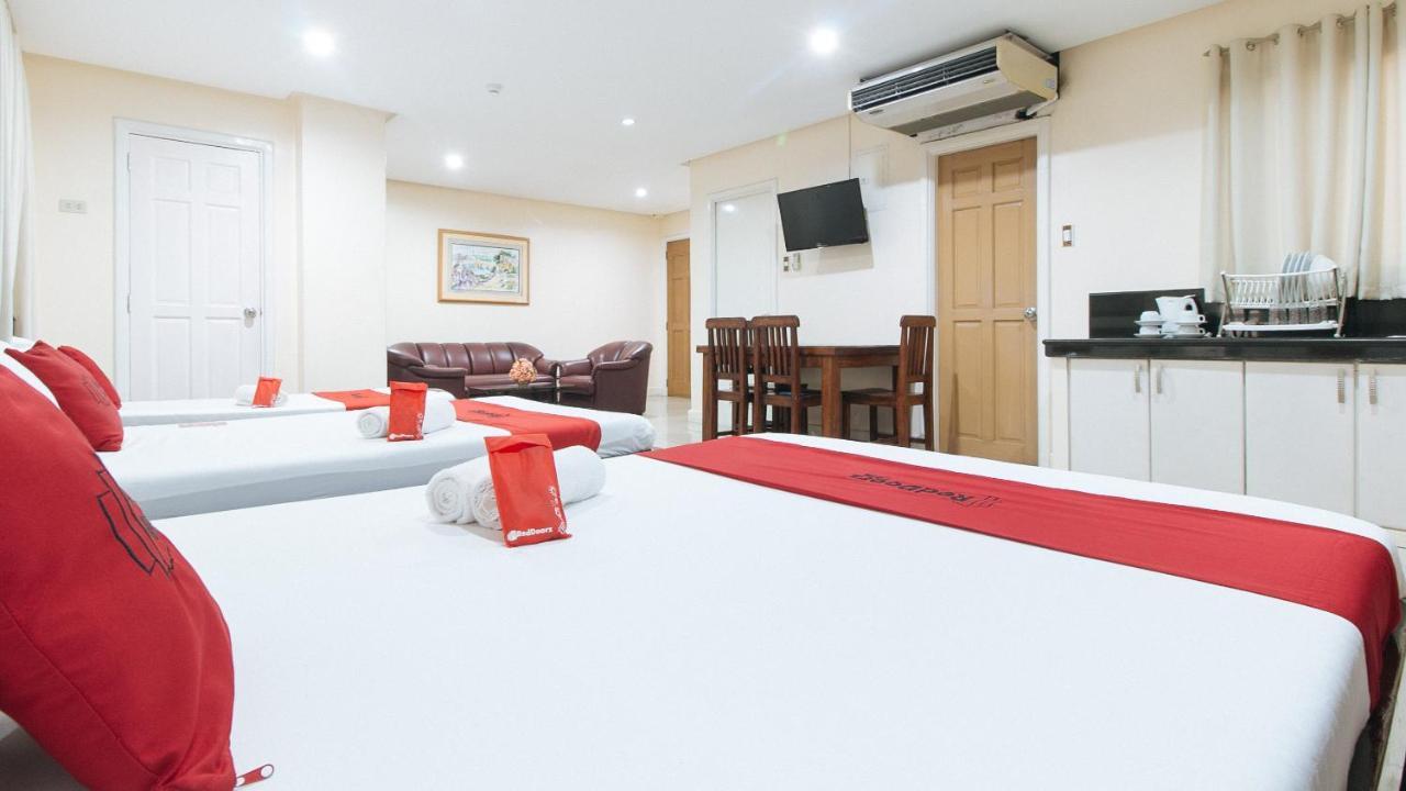 Reddoorz Plus @ Better Living Paranaque Paranaque City Exteriér fotografie